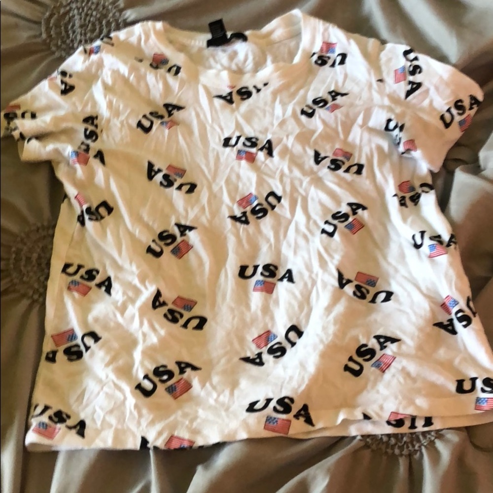 H&M USA tee